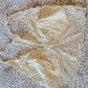 ✨️LAST CHANCE✨️ BKE Essentials Lace Racerback Longline Bralette